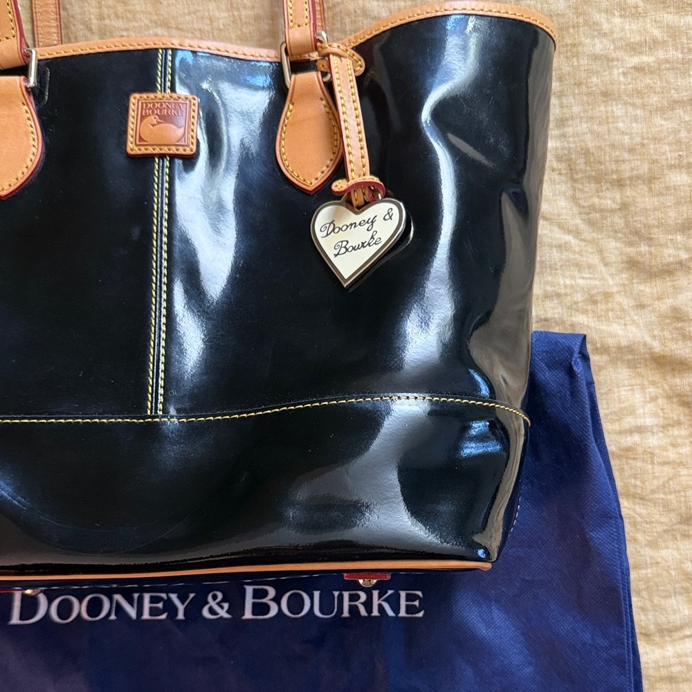 Dooney & Bourke patent leather tote - Picture 9 of 17